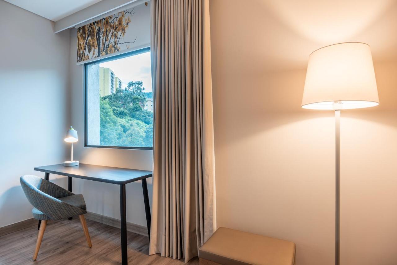 ホテル Fairfield By Marriott Medellin Sabaneta Itagüí エクステリア 写真