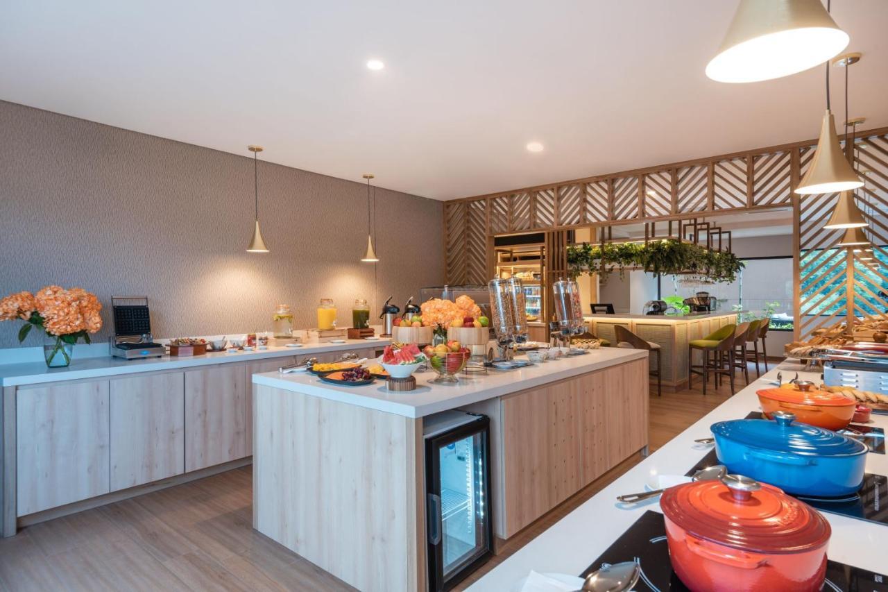 ホテル Fairfield By Marriott Medellin Sabaneta Itagüí エクステリア 写真
