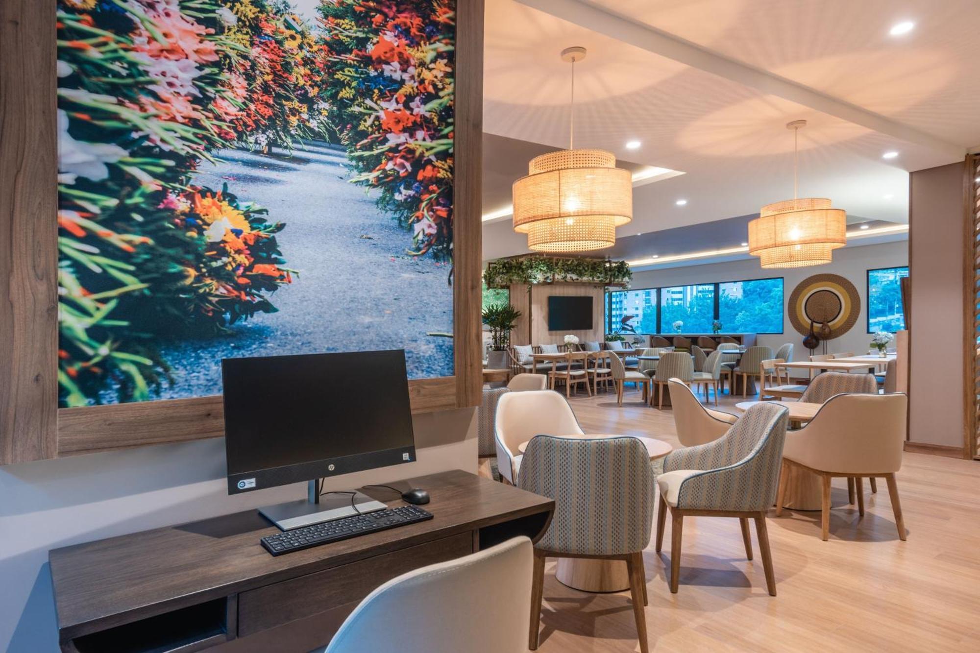 ホテル Fairfield By Marriott Medellin Sabaneta Itagüí エクステリア 写真